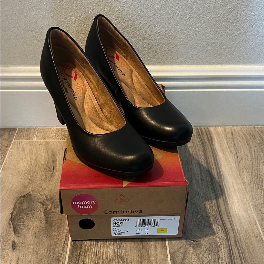 Comfortiva Black Mid-Height Memory Foam Pumps